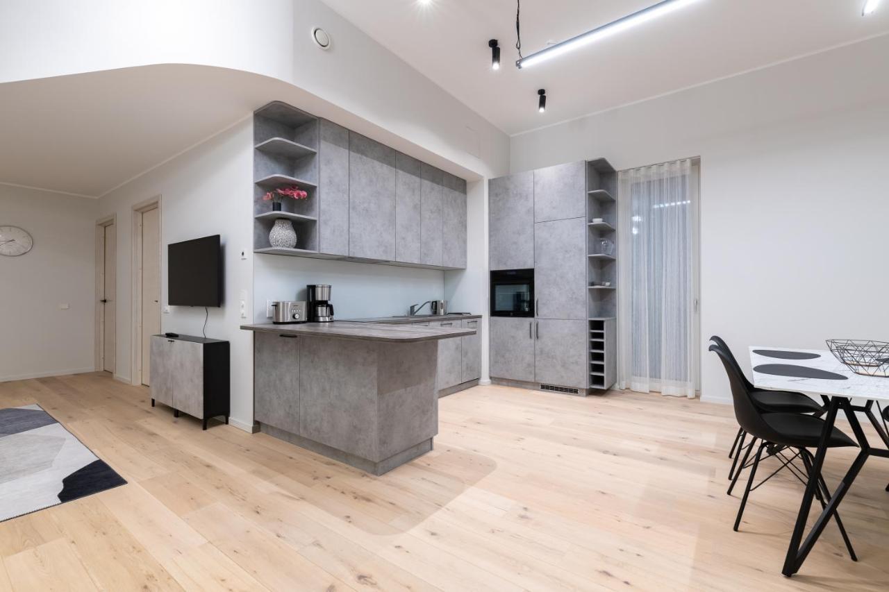 Dashaus 2 Bedroom Apartment Tallinn Extérieur photo